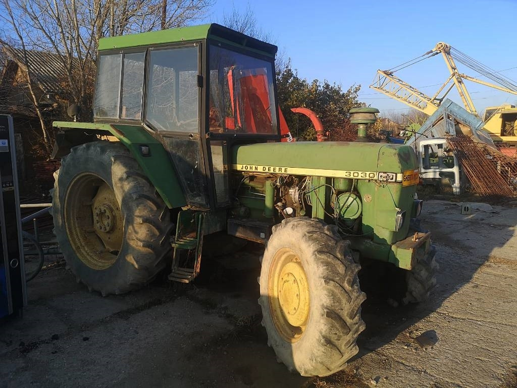 John Deere 3030 - Трактор: фото 1 John Deere 3030 - Трактор: фото 1