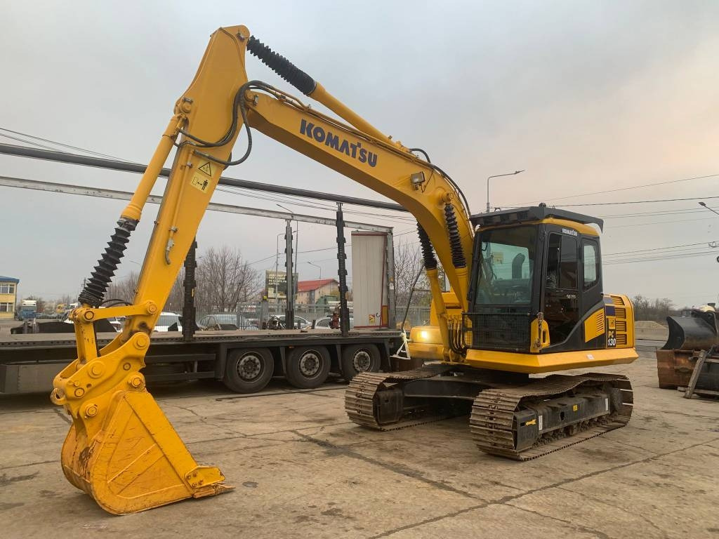 Komatsu PC 130 - Гусеничный экскаватор: фото 1 Komatsu PC 130 - Гусеничный экскаватор: фото 1