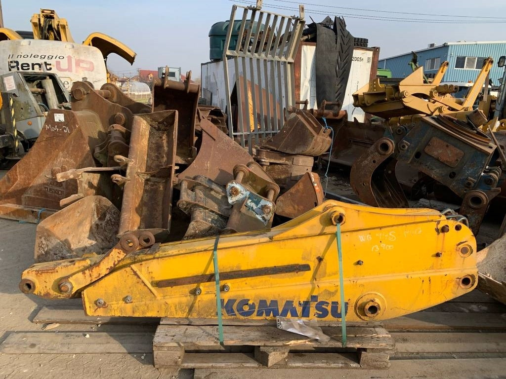 Komatsu WB97 BULDOEXCAVATOR ARM - Стрела для Строительной техники: фото 1 Komatsu WB97 BULDOEXCAVATOR ARM - Стрела для Строительной техники: фото 1