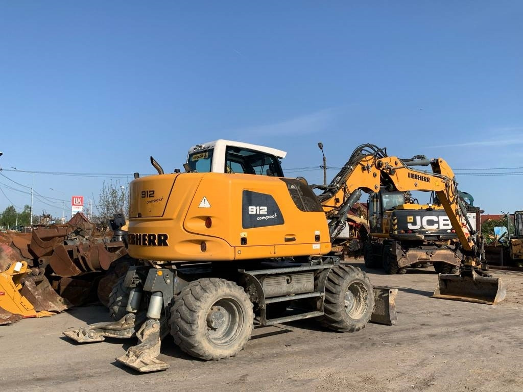 Liebherr A912 Compact+Engcon Rototilt - Колёсный экскаватор: фото 4 Liebherr A912 Compact+Engcon Rototilt - Колёсный экскаватор: фото 4