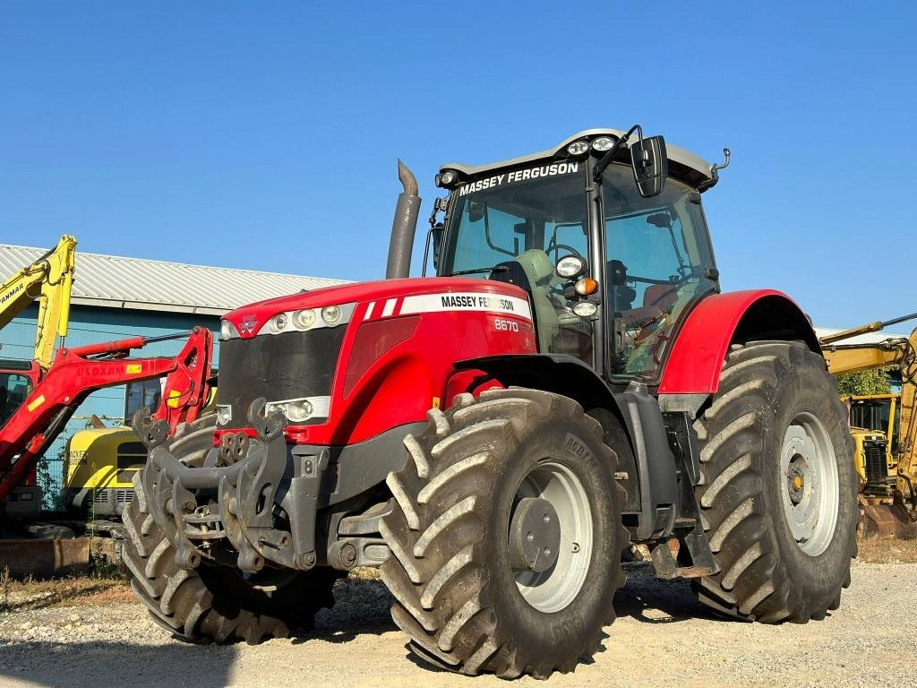 Massey Ferguson 8670 - Трактор: фото 1 Massey Ferguson 8670 - Трактор: фото 1