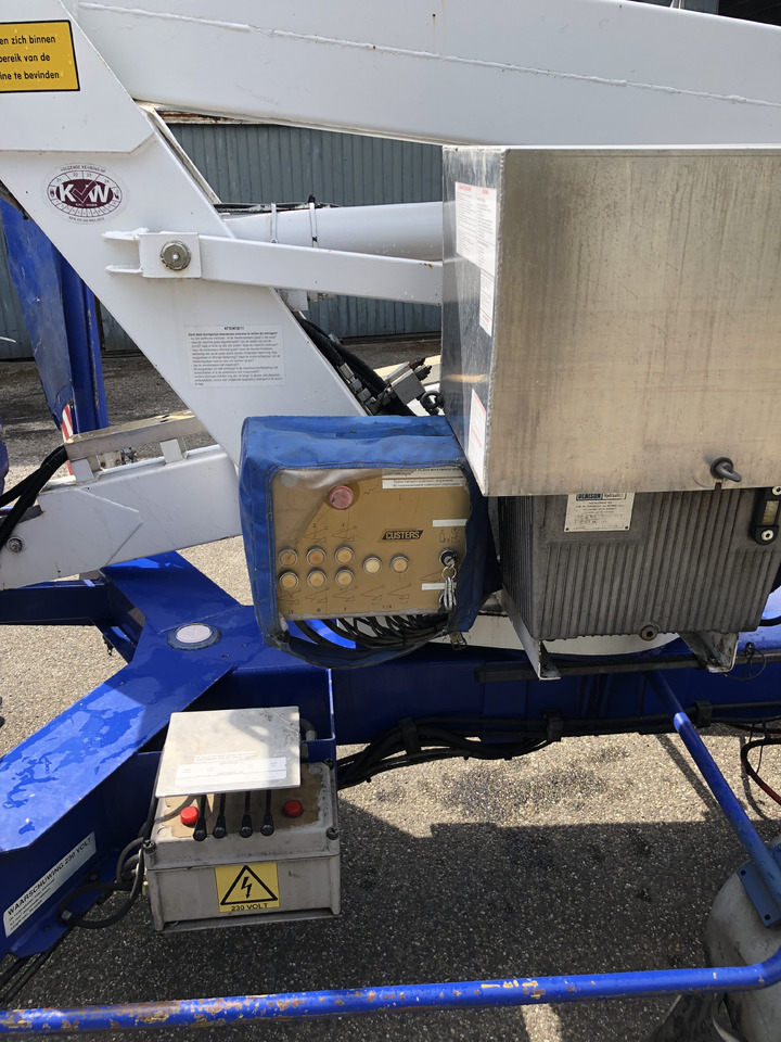 Custer R17EHS 2002 230V trailer mounted platform R17 - Прицепной подъемник: фото 5 Custer R17EHS 2002 230V trailer mounted platform R17 - Прицепной подъемник: фото 5