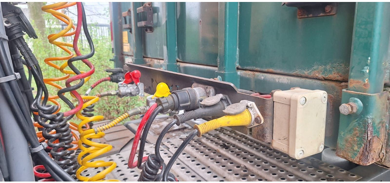 Полуприцеп бортовой/ Платформа Faymonville Plattform SPZ-3AX: фото 10 Полуприцеп бортовой/ Платформа Faymonville Plattform SPZ-3AX: фото 10