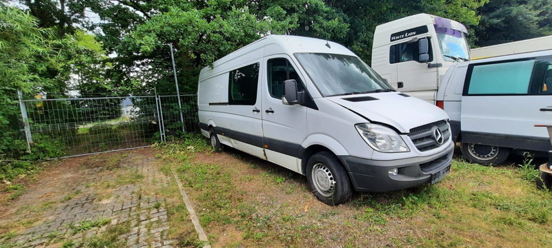 Mercedes-Benz 300-serie 313 Sprinter - Цельнометаллический фургон: фото 2 Mercedes-Benz 300-serie 313 Sprinter - Цельнометаллический фургон: фото 2