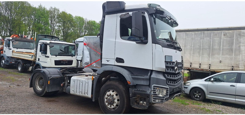 Mercedes-Benz 1840 HD 4x4 Arocs - Тягач: фото 2 Mercedes-Benz 1840 HD 4x4 Arocs - Тягач: фото 2