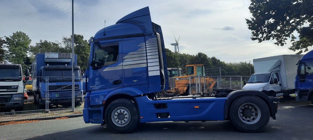 Mercedes-Benz 1845LS Actros 4x2 SZM Voll. StreamSpace - Тягач: фото 4 Mercedes-Benz 1845LS Actros 4x2 SZM Voll. StreamSpace - Тягач: фото 4