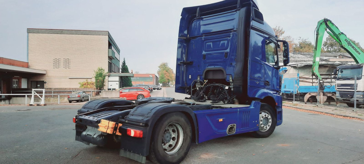 Mercedes-Benz Actros 1845 LS Vollspoiler - Тягач: фото 5 Mercedes-Benz Actros 1845 LS Vollspoiler - Тягач: фото 5