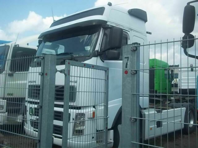 Volvo FH12-420 Globelt. VEB Klima Kipphydraulik - Тягач: фото 3 Volvo FH12-420 Globelt. VEB Klima Kipphydraulik - Тягач: фото 3