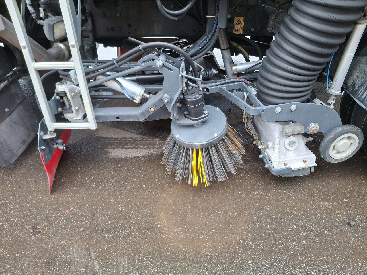 Renault Midlum 220 Zamiatarka Kehrmaschine 2 Motoren L/R EURO 5 Johnston SEMAT - Подметально-уборочная машина: фото 5 Renault Midlum 220 Zamiatarka Kehrmaschine 2 Motoren L/R EURO 5 Johnston SEMAT - Подметально-уборочная машина: фото 5