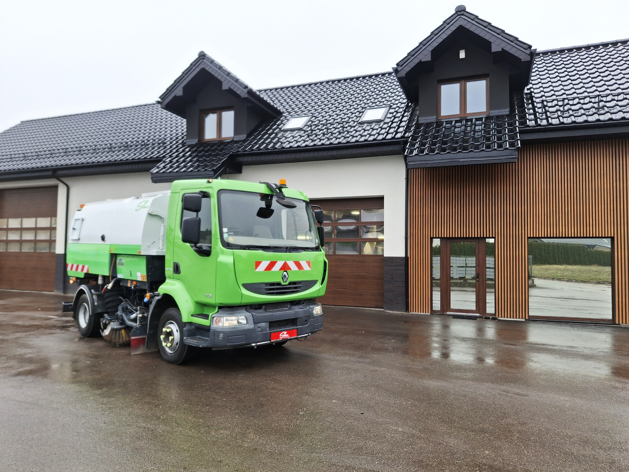 Renault Midlum 220 Zamiatarka Kehrmaschine 2 Motoren L/R EURO 5 Johnston SEMAT - Подметально-уборочная машина: фото 1 Renault Midlum 220 Zamiatarka Kehrmaschine 2 Motoren L/R EURO 5 Johnston SEMAT - Подметально-уборочная машина: фото 1