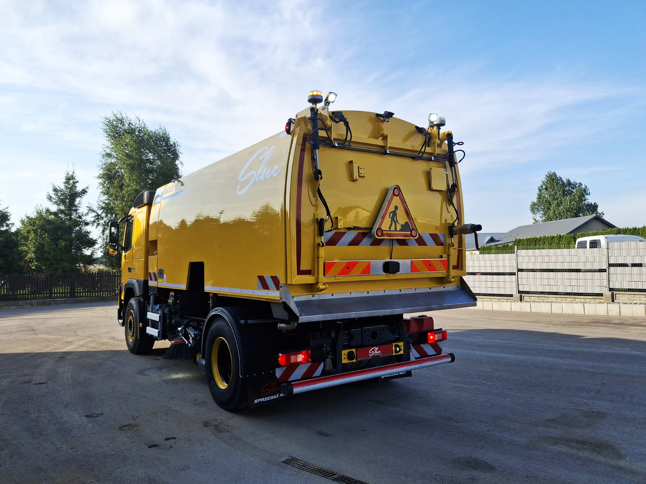 VOLVO FMX 420 Zamiatarka Kehrmaschine Euro 6 PM2.5 BROCK VS 7 TECH Karcher L/R 2145 Mth 2021r - Подметально-уборочная машина: фото 4 VOLVO FMX 420 Zamiatarka Kehrmaschine Euro 6 PM2.5 BROCK VS 7 TECH Karcher L/R 2145 Mth 2021r - Подметально-уборочная машина: фото 4