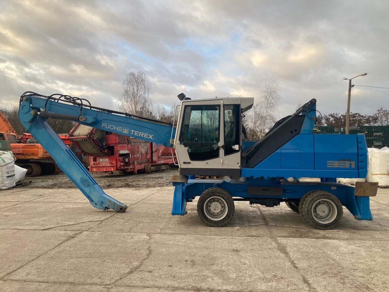 Fuchs MHL 331 D Generator - Перегружатель: фото 1 Fuchs MHL 331 D Generator - Перегружатель: фото 1