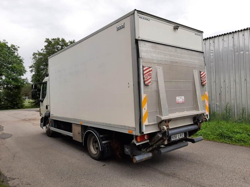 DAF FA 45.180 4X2 KITCHEN - Грузовик с закрытым кузовом: фото 2 DAF FA 45.180 4X2 KITCHEN - Грузовик с закрытым кузовом: фото 2
