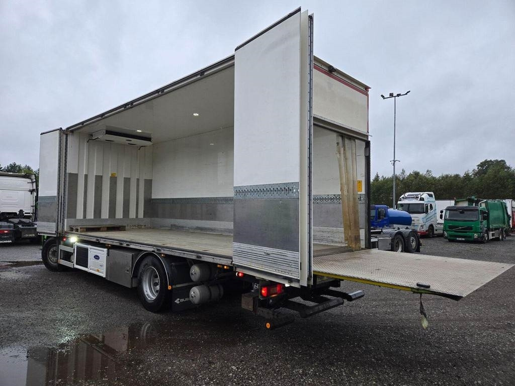 Volvo FM370 4X2 CARRIER 1150 SIDEOPENING - Рефрижератор: фото 3 Volvo FM370 4X2 CARRIER 1150 SIDEOPENING - Рефрижератор: фото 3
