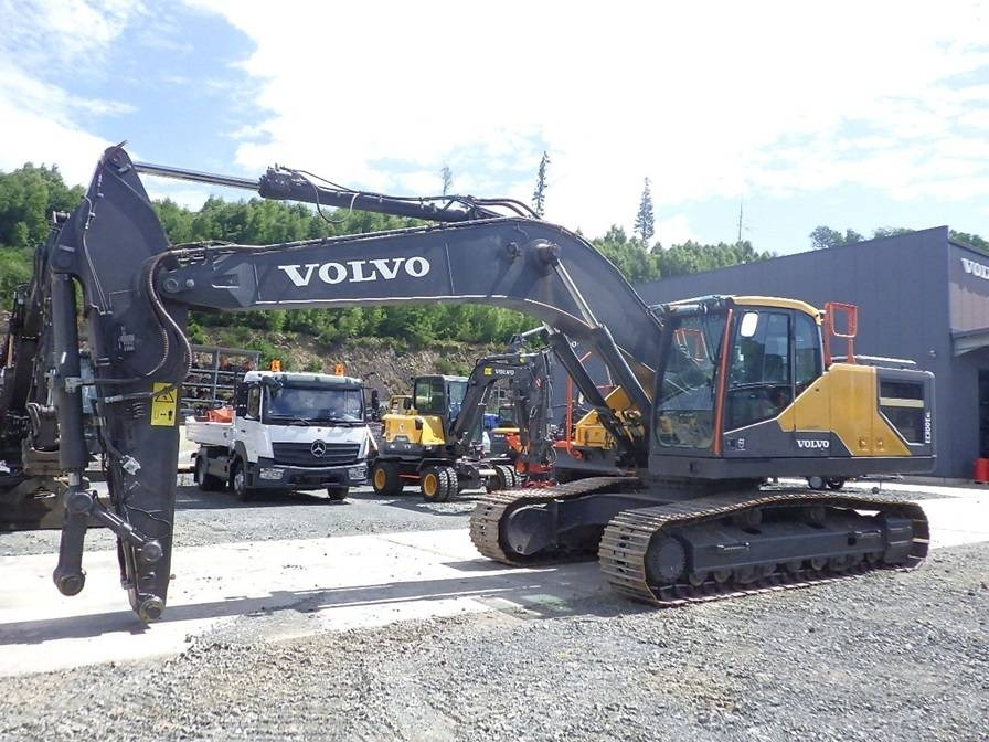 Volvo EC 300 E - Гусеничный экскаватор: фото 1 Volvo EC 300 E - Гусеничный экскаватор: фото 1