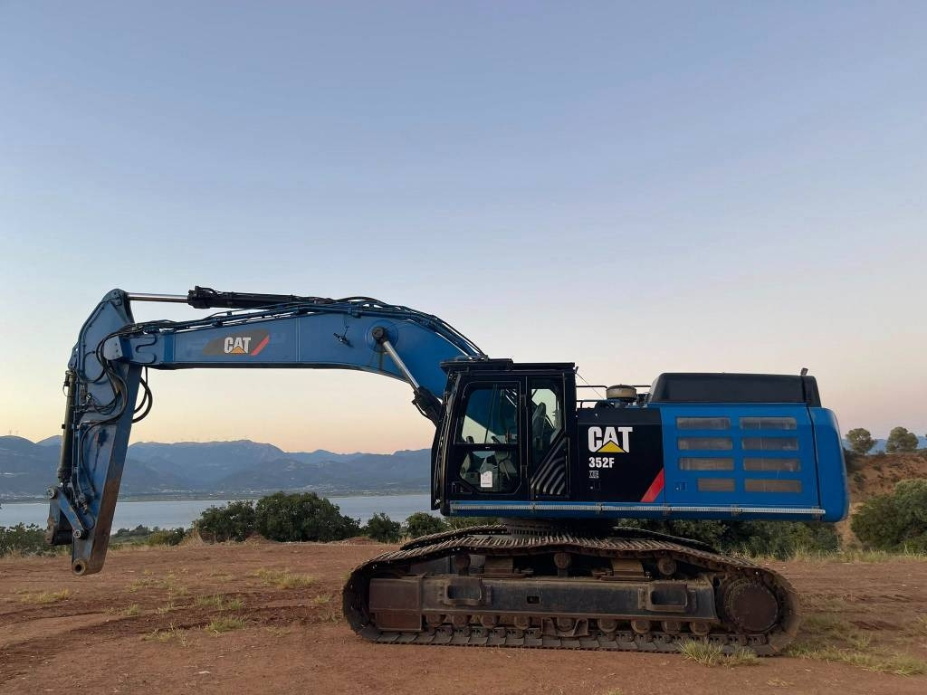 CAT 352 F XE - Гусеничный экскаватор: фото 1 CAT 352 F XE - Гусеничный экскаватор: фото 1