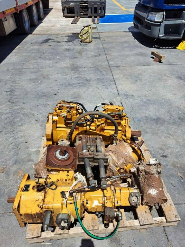 HYDRAULIC PUMPS AND ROTATION HYDROMOTOR FOR CAT 38 - Гидравлический насос для Строительной техники: фото 2 HYDRAULIC PUMPS AND ROTATION HYDROMOTOR FOR CAT 38 - Гидравлический насос для Строительной техники: фото 2