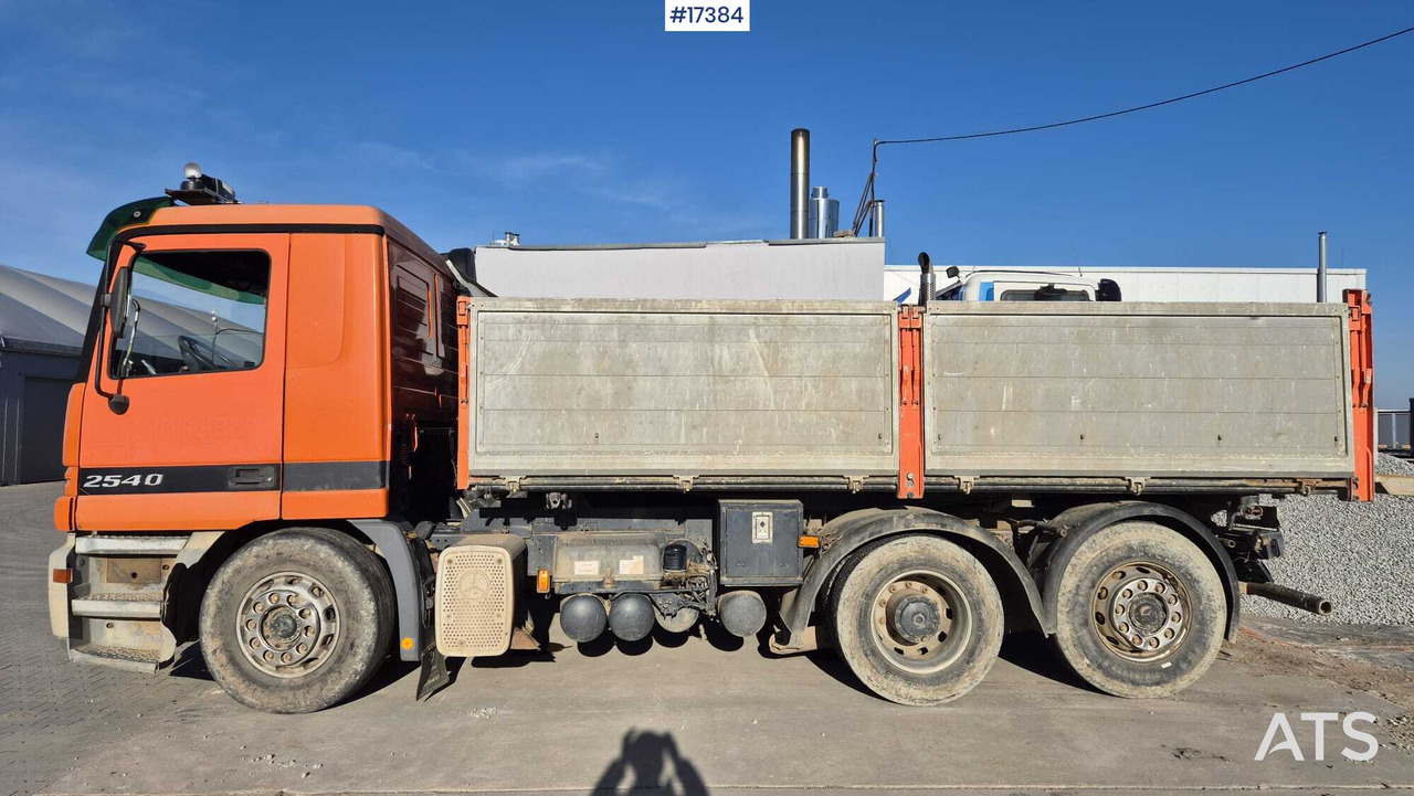 Three-axle tipper MERCEDES-BENZ ACTROS 2540 (1997) - Самосвал: фото 4 Three-axle tipper MERCEDES-BENZ ACTROS 2540 (1997) - Самосвал: фото 4