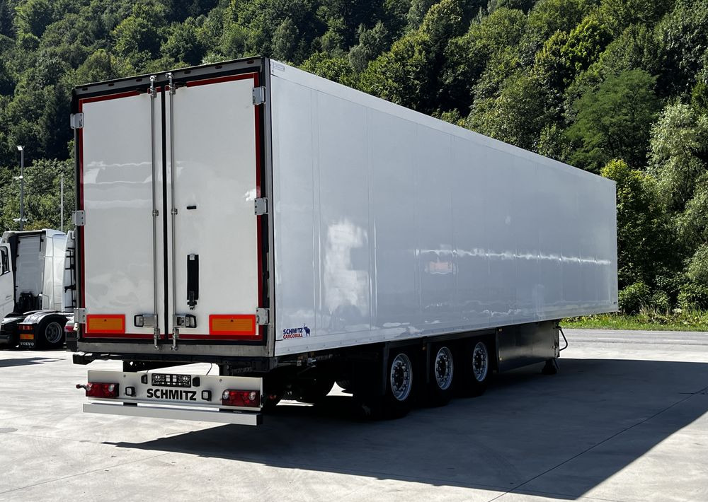 Schmitz Cargobull Chłodnia // 2010 Rok // 2 osie podnoszone // Doppelstock // Kosz paletowy // - Полуприцеп-рефрижератор: фото 1 Schmitz Cargobull Chłodnia // 2010 Rok // 2 osie podnoszone // Doppelstock // Kosz paletowy // - Полуприцеп-рефрижератор: фото 1