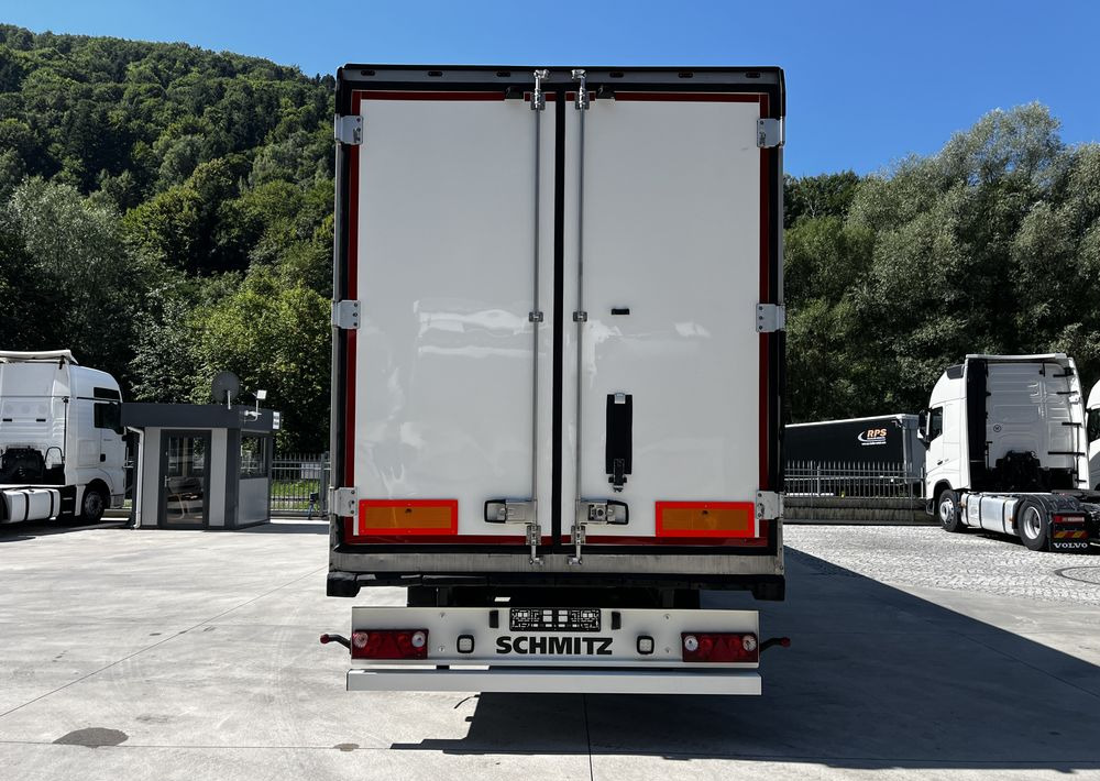 Schmitz Cargobull Chłodnia // 2010 Rok // 2 osie podnoszone // Doppelstock // Kosz paletowy // - Полуприцеп-рефрижератор: фото 2 Schmitz Cargobull Chłodnia // 2010 Rok // 2 osie podnoszone // Doppelstock // Kosz paletowy // - Полуприцеп-рефрижератор: фото 2