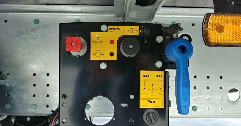 Новый Тентованный полуприцеп Schmitz Cargobull VARIOS + 24 PAL KOSZ: фото 19 Новый Тентованный полуприцеп Schmitz Cargobull VARIOS + 24 PAL KOSZ: фото 19