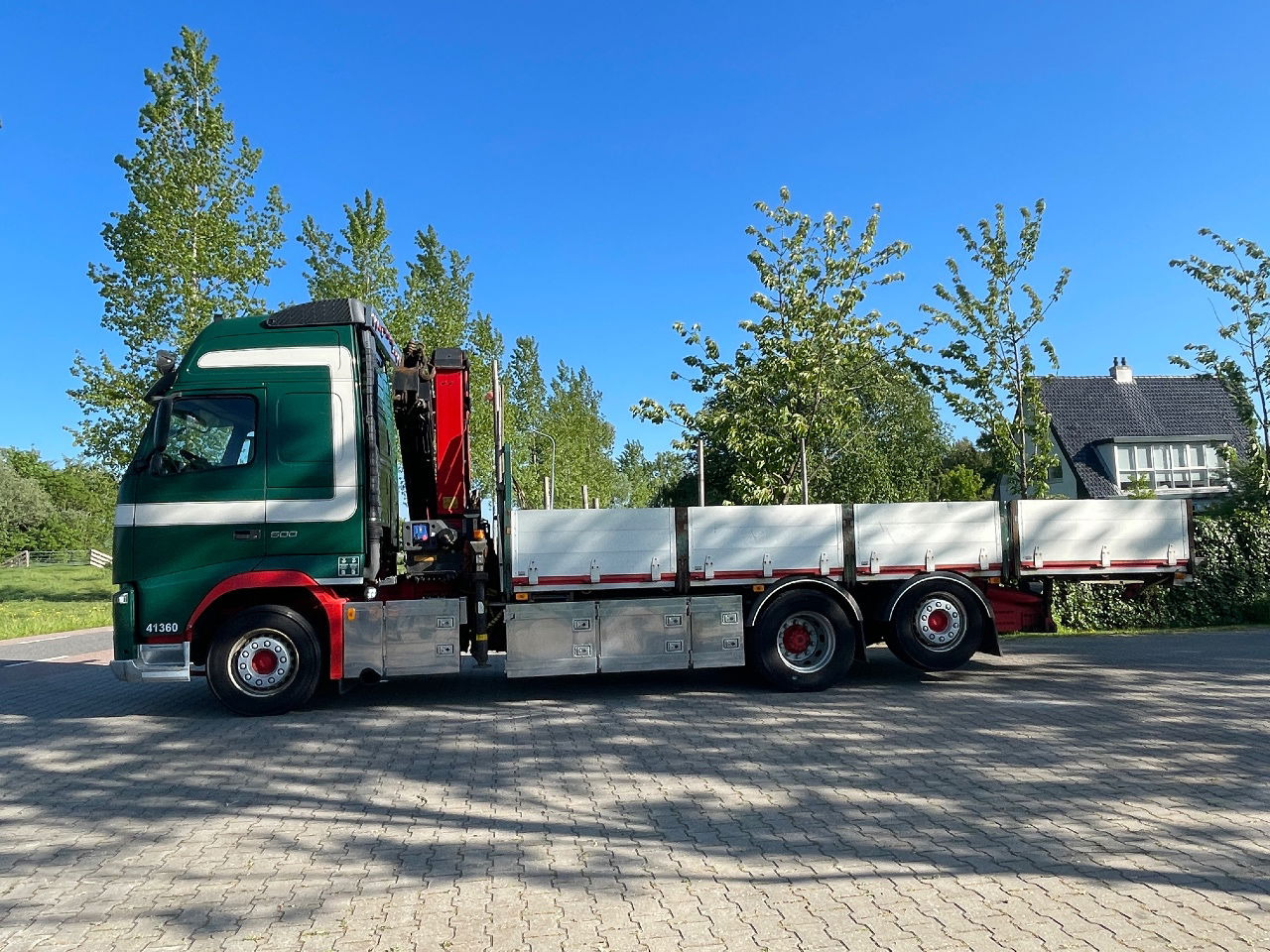 Volvo FH 13.500 HMF 2420 K5 crane, winch, and extendable deck - Автоманипулятор: фото 4 Volvo FH 13.500 HMF 2420 K5 crane, winch, and extendable deck - Автоманипулятор: фото 4