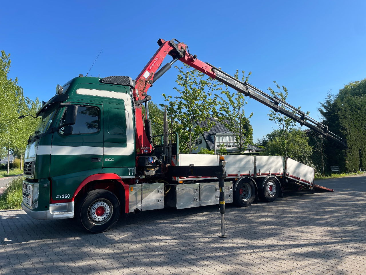 Volvo FH 13.500 HMF 2420 K5 crane, winch, and extendable deck - Автоманипулятор: фото 1 Volvo FH 13.500 HMF 2420 K5 crane, winch, and extendable deck - Автоманипулятор: фото 1