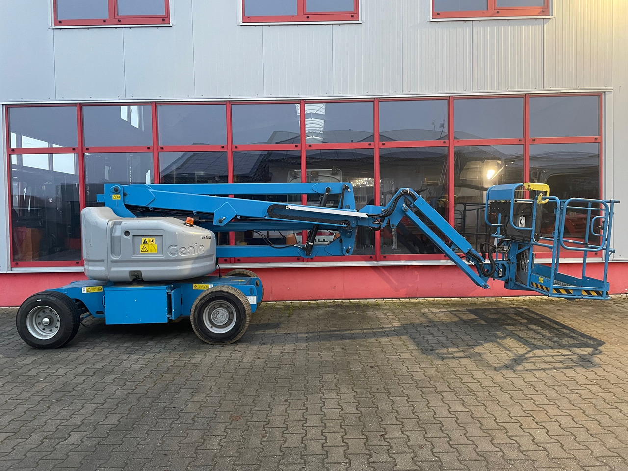 Genie Z-45/25 J - Коленчатый подъемник: фото 2 Genie Z-45/25 J - Коленчатый подъемник: фото 2