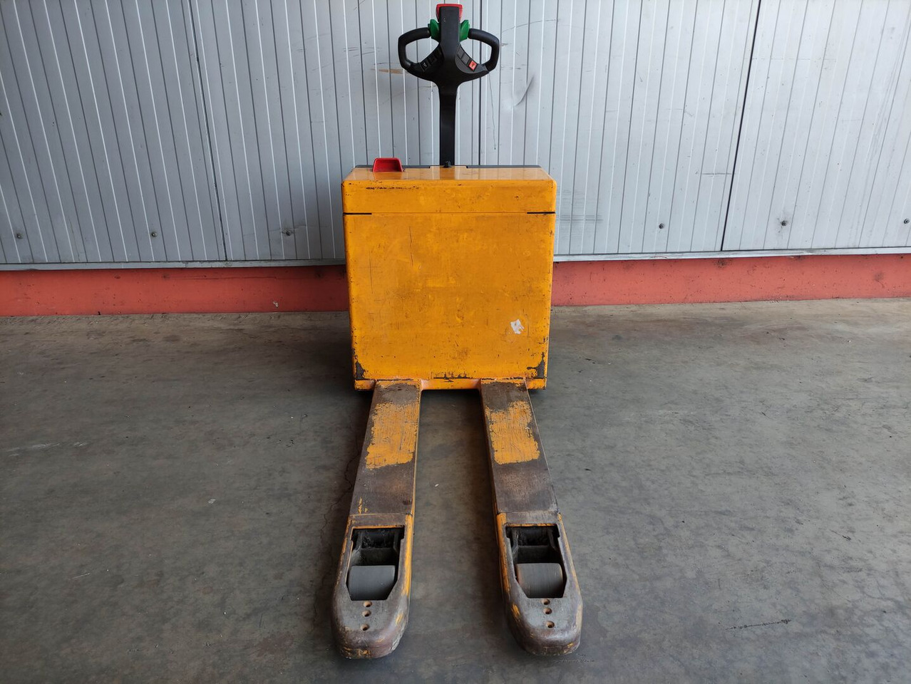 Jungheinrich ELE16G - Тележка: фото 3 Jungheinrich ELE16G - Тележка: фото 3