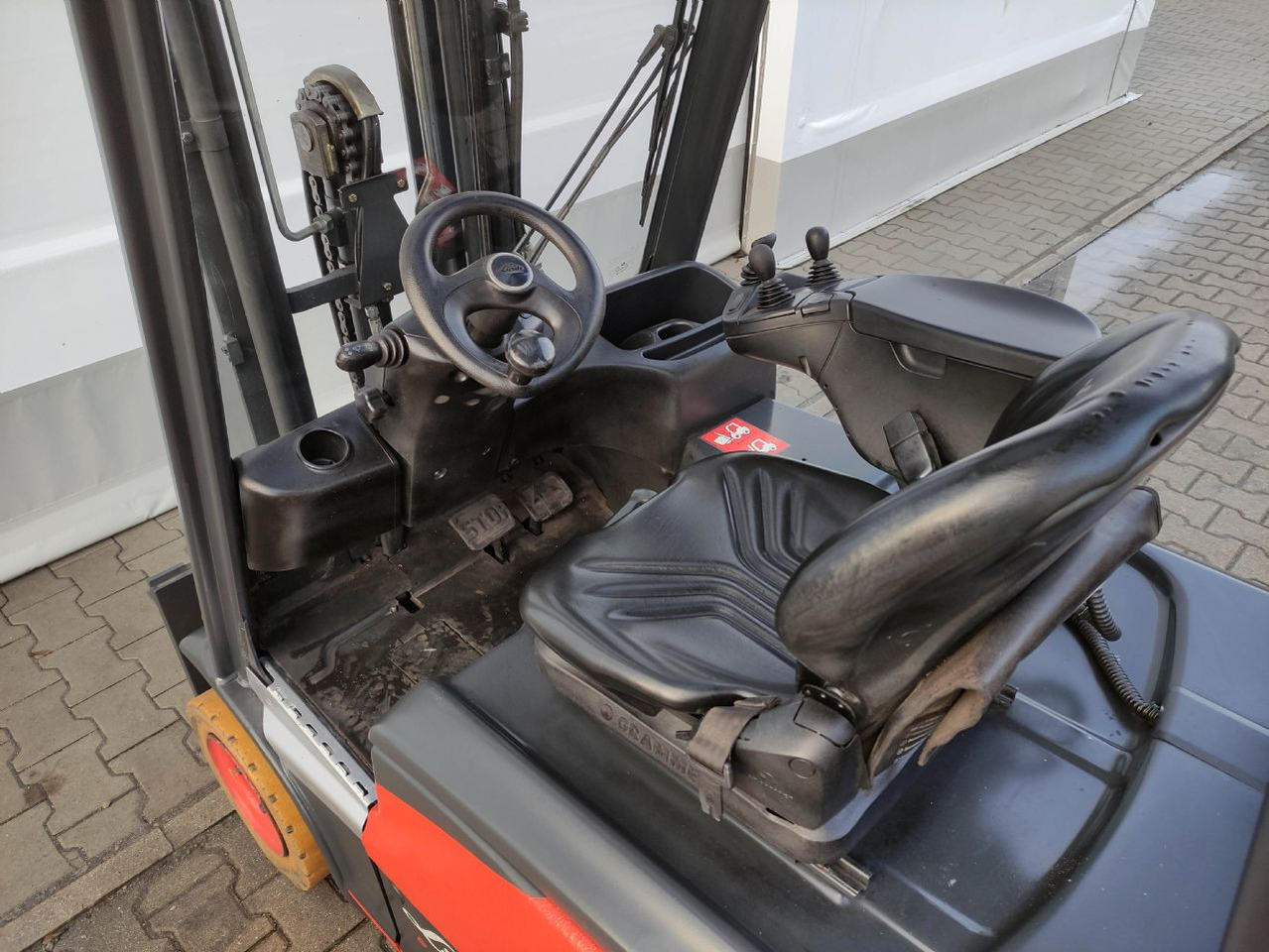 Linde E16-02-386-EVO - Электропогрузчик: фото 5 Linde E16-02-386-EVO - Электропогрузчик: фото 5