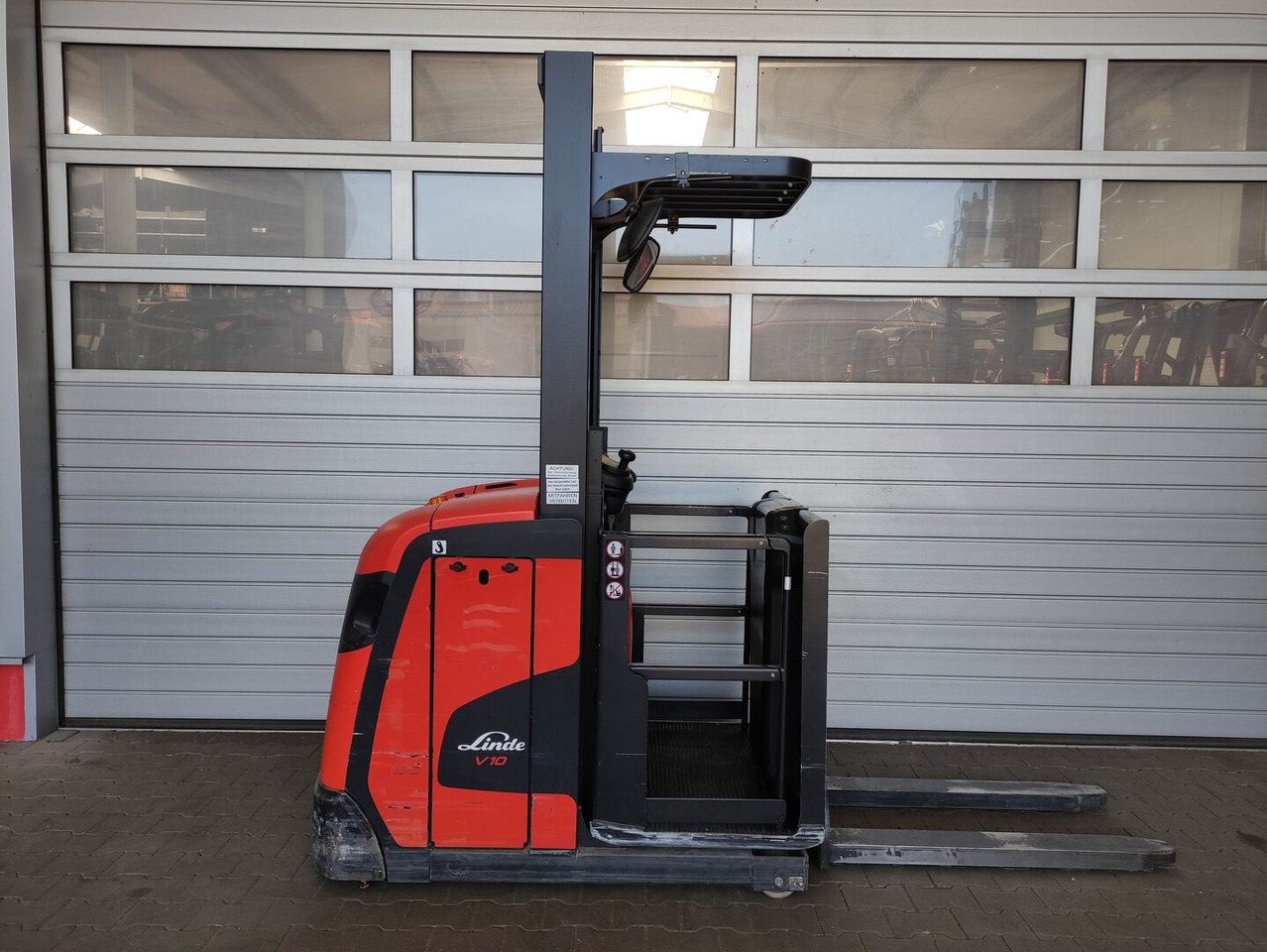 Linde V10-02 - Сборщик заказов: фото 1 Linde V10-02 - Сборщик заказов: фото 1