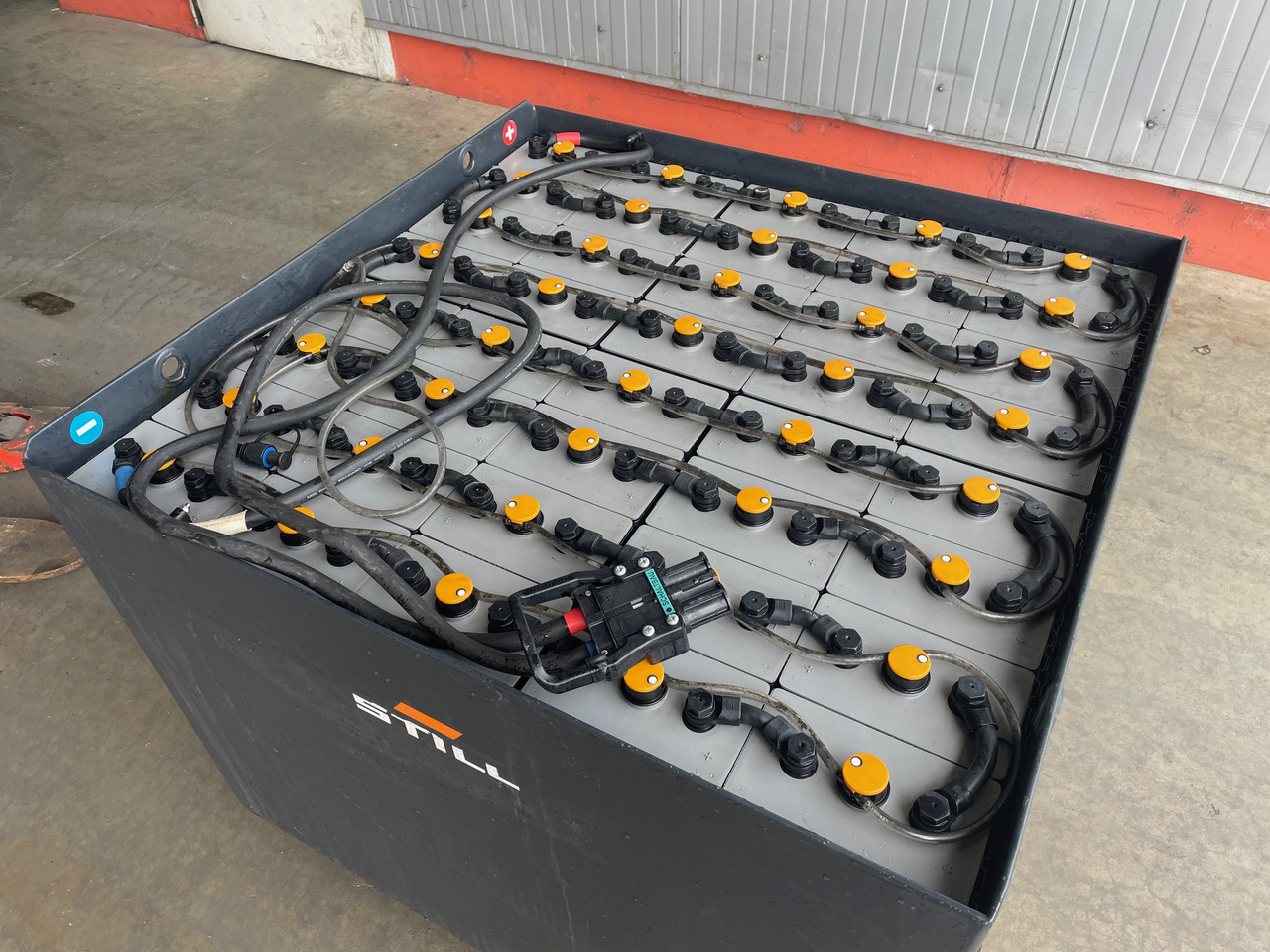 Sunlight 80V 6 PzS 930 - Аккумулятор для Погрузочно-разгрузочной техники: фото 1 Sunlight 80V 6 PzS 930 - Аккумулятор для Погрузочно-разгрузочной техники: фото 1