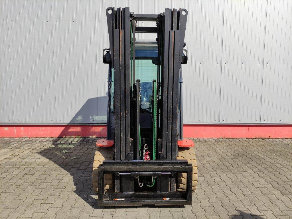 Toyota Traigo 80-8FBMT45 - Электропогрузчик: фото 3 Toyota Traigo 80-8FBMT45 - Электропогрузчик: фото 3