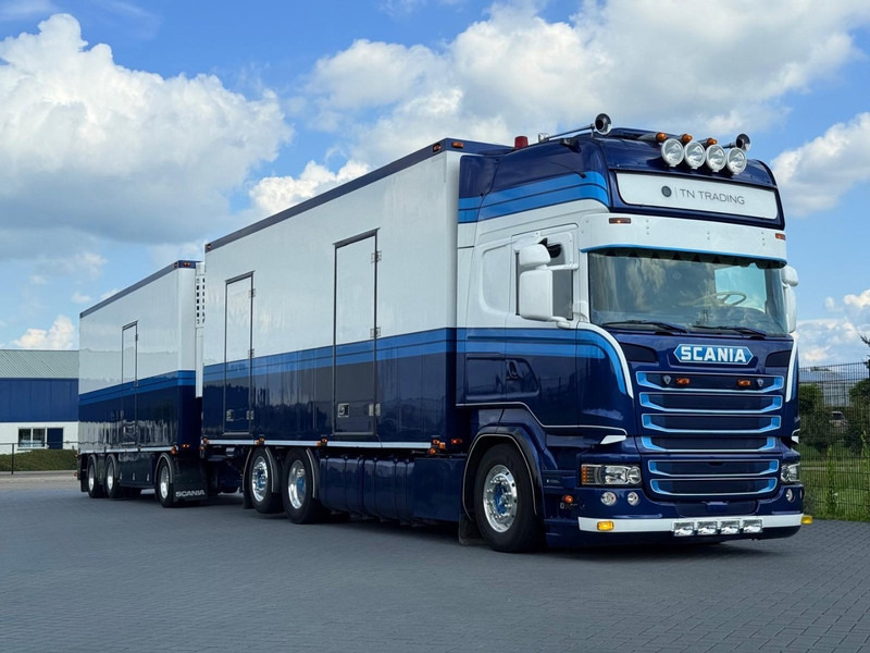 Scania R450 SHOW COMBI, SPECIAL INTERIOR, LIKE NEW, LOW MILEAGE. - Грузовик с закрытым кузовом: фото 1 Scania R450 SHOW COMBI, SPECIAL INTERIOR, LIKE NEW, LOW MILEAGE. - Грузовик с закрытым кузовом: фото 1