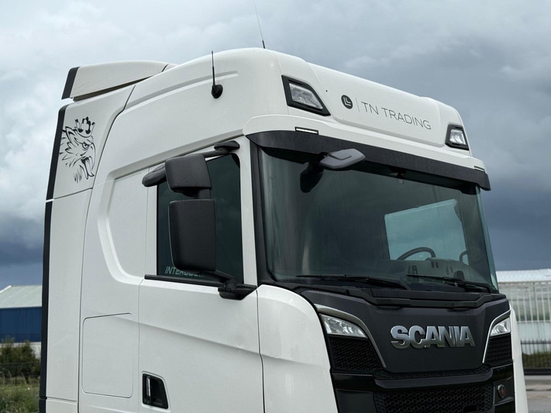 Scania R520A6X2/4NB SMART TACHO 2, 6X2/4, LEATHER, RETARDER, 2X TANK, TOP. - Тягач: фото 3 Scania R520A6X2/4NB SMART TACHO 2, 6X2/4, LEATHER, RETARDER, 2X TANK, TOP. - Тягач: фото 3