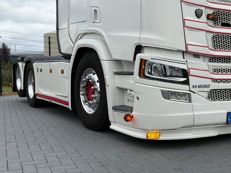 Scania R650 V8 FULL AIR, SHOW TRUCK, SPECIAL INTERIOR, SMART TACHO 2. - Тягач: фото 2 Scania R650 V8 FULL AIR, SHOW TRUCK, SPECIAL INTERIOR, SMART TACHO 2. - Тягач: фото 2