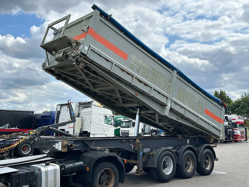 Langendorf 2 Side Tipper / Alu Box 24m3 / Bpw Axles / Lift-Axle - Самосвальный полуприцеп: фото 5 Langendorf 2 Side Tipper / Alu Box 24m3 / Bpw Axles / Lift-Axle - Самосвальный полуприцеп: фото 5