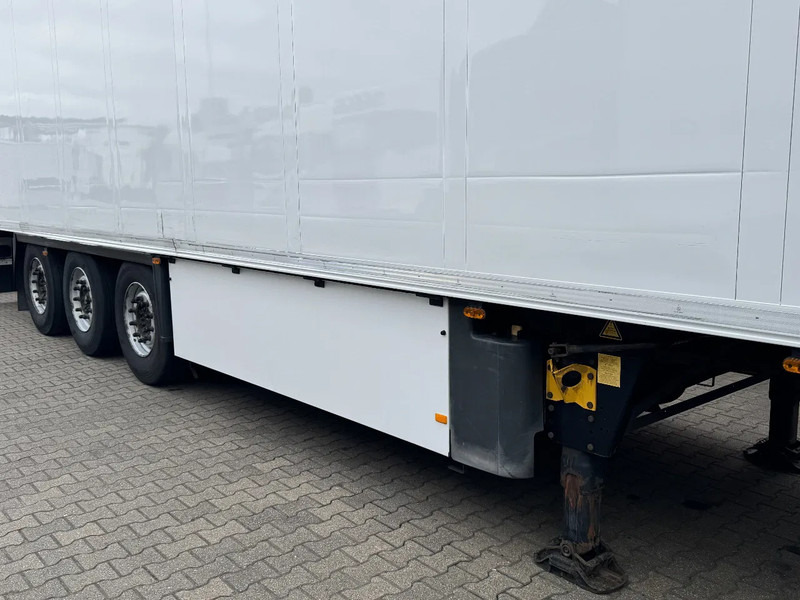 Schmitz Cargobull Thermo King SLXe 200 / Disc Brakes / Flower Width - Полуприцеп-рефрижератор: фото 4 Schmitz Cargobull Thermo King SLXe 200 / Disc Brakes / Flower Width - Полуприцеп-рефрижератор: фото 4