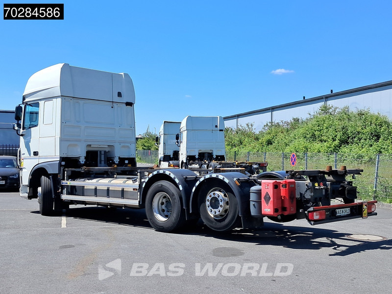 DAF XF 450 6X2 BDF SSC Retarder 2x Tanks Liftachse Standklima LED ACC Euro 6 - Грузовик-контейнеровоз/ Сменный кузов: фото 2 DAF XF 450 6X2 BDF SSC Retarder 2x Tanks Liftachse Standklima LED ACC Euro 6 - Грузовик-контейнеровоз/ Сменный кузов: фото 2