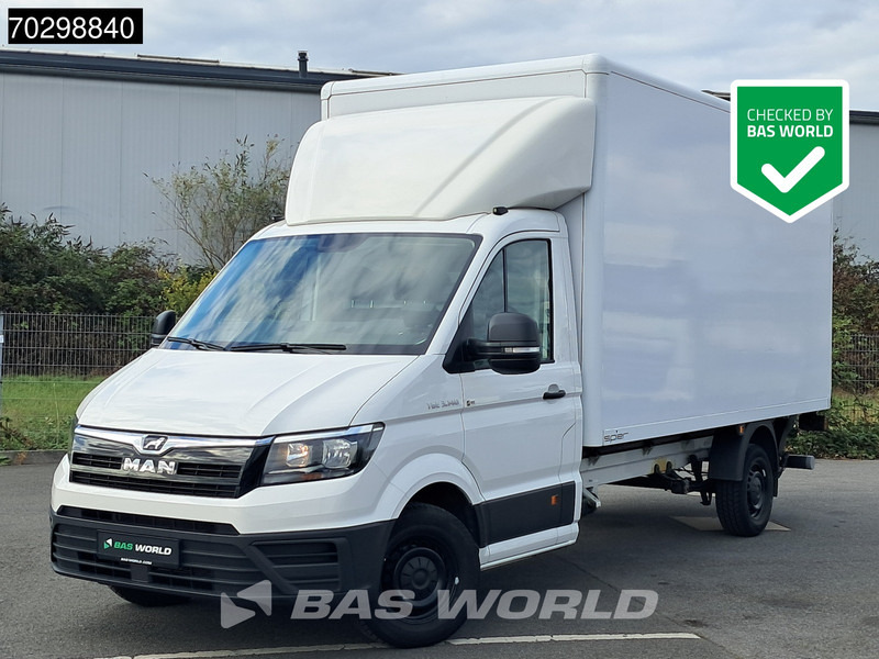 Volkswagen Crafter 140pk Ladebordwand Automatik 140PS Koffer Kamera Tempomat Klima Euro6 20m3 A/C Cruise control - Фургон с закрытым кузовом: фото 1 Volkswagen Crafter 140pk Ladebordwand Automatik 140PS Koffer Kamera Tempomat Klima Euro6 20m3 A/C Cruise control - Фургон с закрытым кузовом: фото 1
