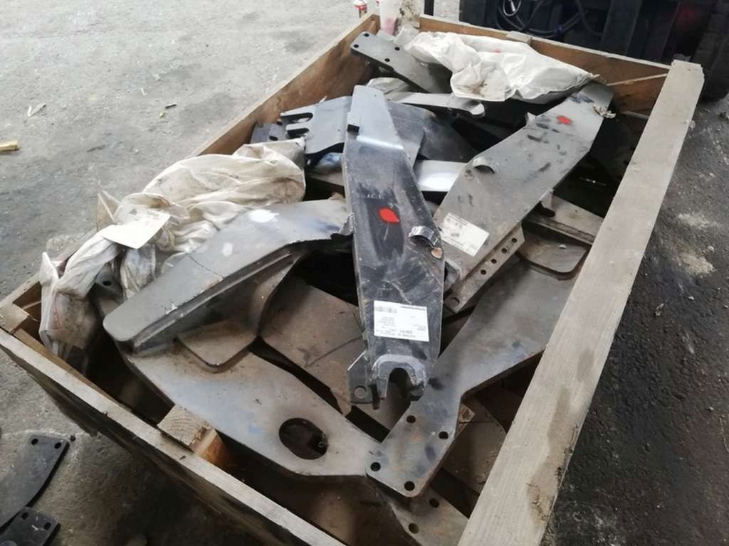 Quicke zu John Deere 6020-6420 (13865) - Навесное оборудование для Тракторов: фото 2 Quicke zu John Deere 6020-6420 (13865) - Навесное оборудование для Тракторов: фото 2