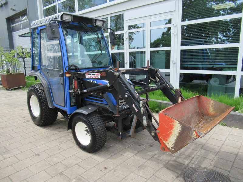 Iseki TF321H 4x4 + Cabine + Voorlader + Fronthef - Трактор: фото 2 Iseki TF321H 4x4 + Cabine + Voorlader + Fronthef - Трактор: фото 2