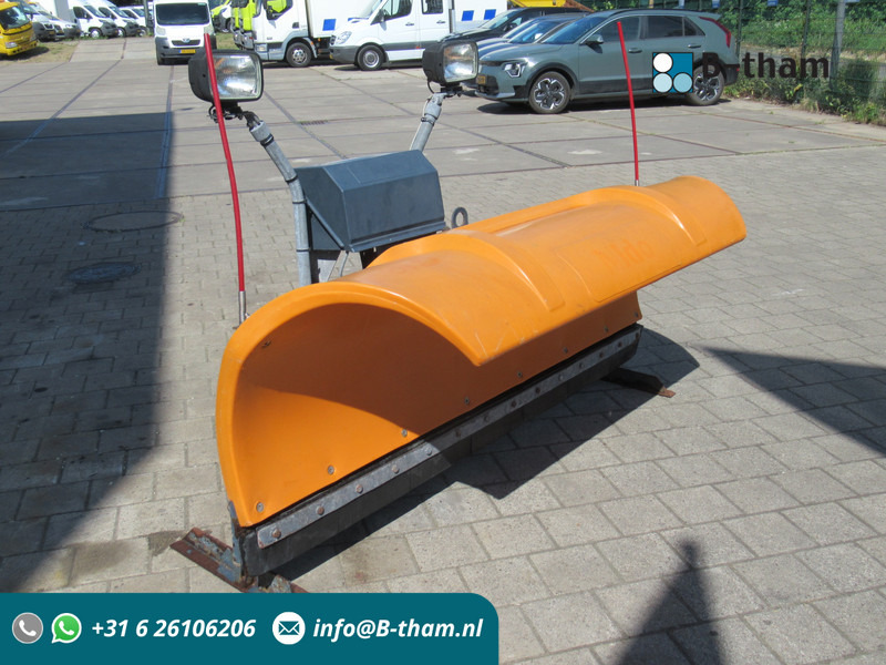 NIDO SNK 21 EPZ 180 12V 210CM Sneeuwploeg Schneepflug Snowplow - Отвал для снега: фото 1 NIDO SNK 21 EPZ 180 12V 210CM Sneeuwploeg Schneepflug Snowplow - Отвал для снега: фото 1