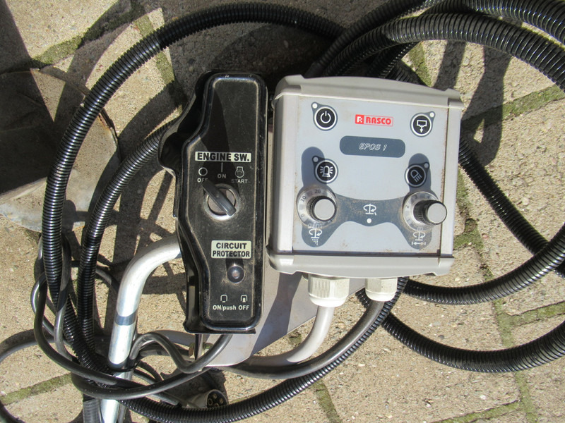 Разбрасыватель песка/ Соли RASCO JUNIOR 1.0M + HONDA Motor - Engine Salt Salz ROTACIJSKI POSIPAC: фото 6 Разбрасыватель песка/ Соли RASCO JUNIOR 1.0M + HONDA Motor - Engine Salt Salz ROTACIJSKI POSIPAC: фото 6