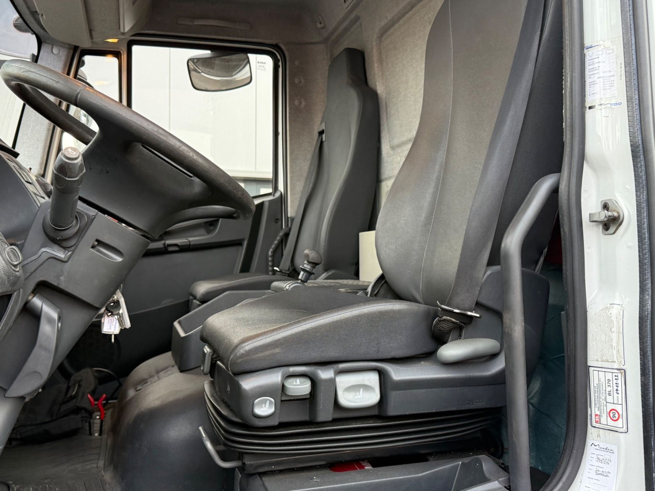 Грузовик с подъемником Iveco Eurocargo 120E18 E5/15m/Comet 151TAL: фото 17