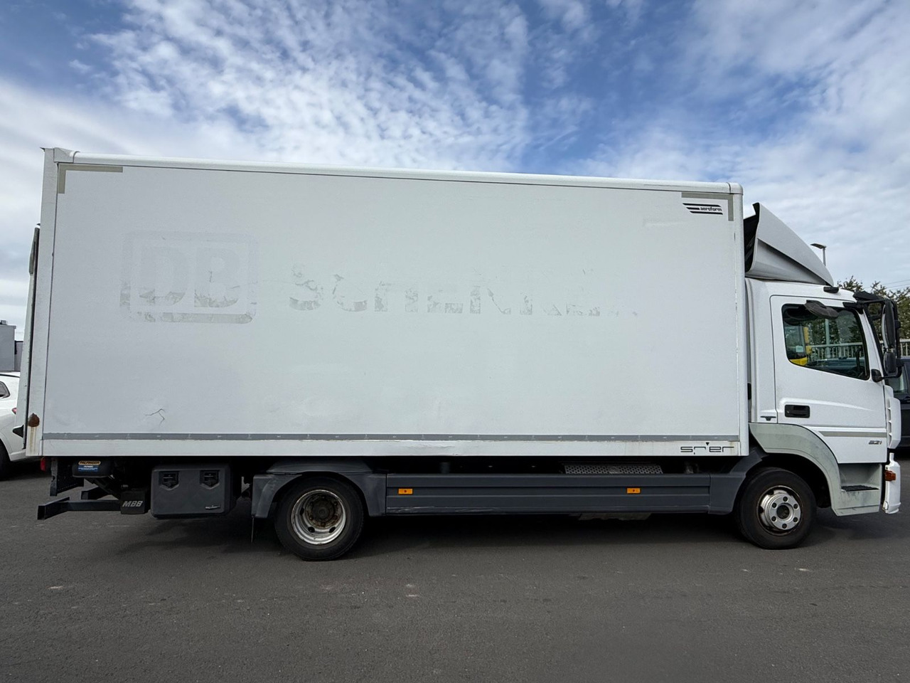 Mercedes-Benz Atego 3 4x2 821 4x2 LBW / Ahk. / Palfinger / 6m - Грузовик с закрытым кузовом: фото 4 Mercedes-Benz Atego 3 4x2 821 4x2 LBW / Ahk. / Palfinger / 6m - Грузовик с закрытым кузовом: фото 4