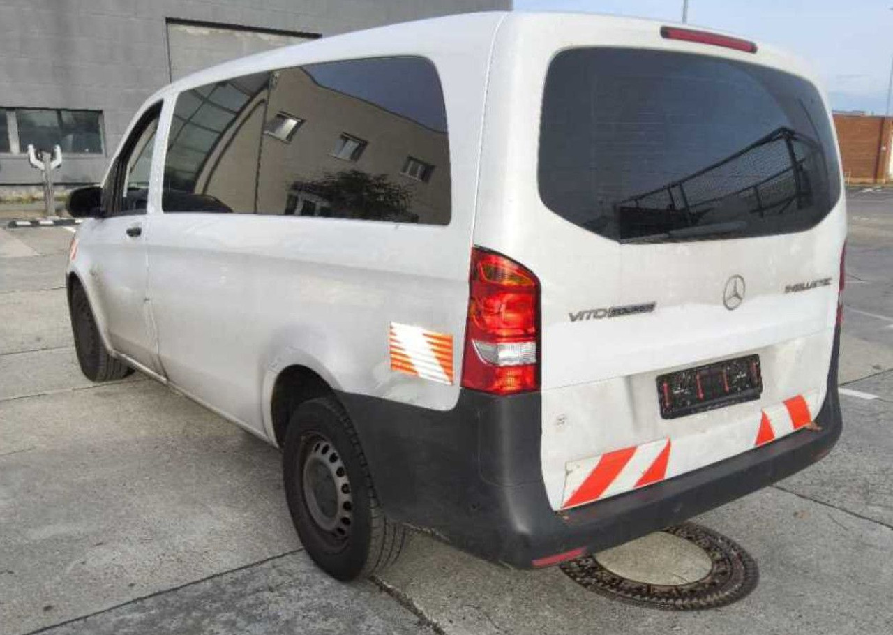 Mercedes-Benz Vito Tourer 114CDI Lang TOURER KLIMA 10 /26 TÜV - Пассажирский фургон: фото 3 Mercedes-Benz Vito Tourer 114CDI Lang TOURER KLIMA 10 /26 TÜV - Пассажирский фургон: фото 3