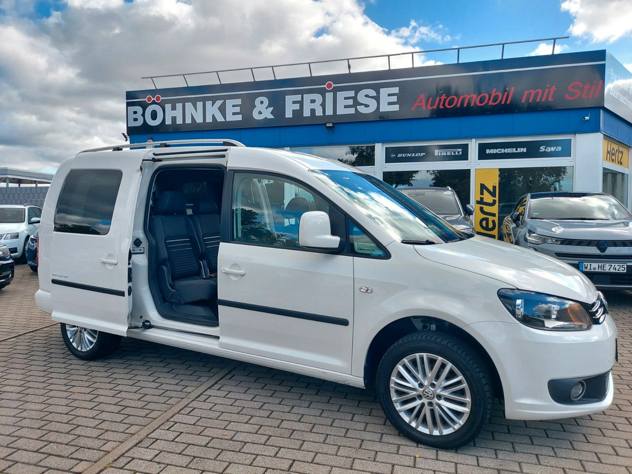 Volkswagen Caddy Kombi Maxi Comfortline 7 Sitze Team - Пассажирский фургон: фото 1 Volkswagen Caddy Kombi Maxi Comfortline 7 Sitze Team - Пассажирский фургон: фото 1