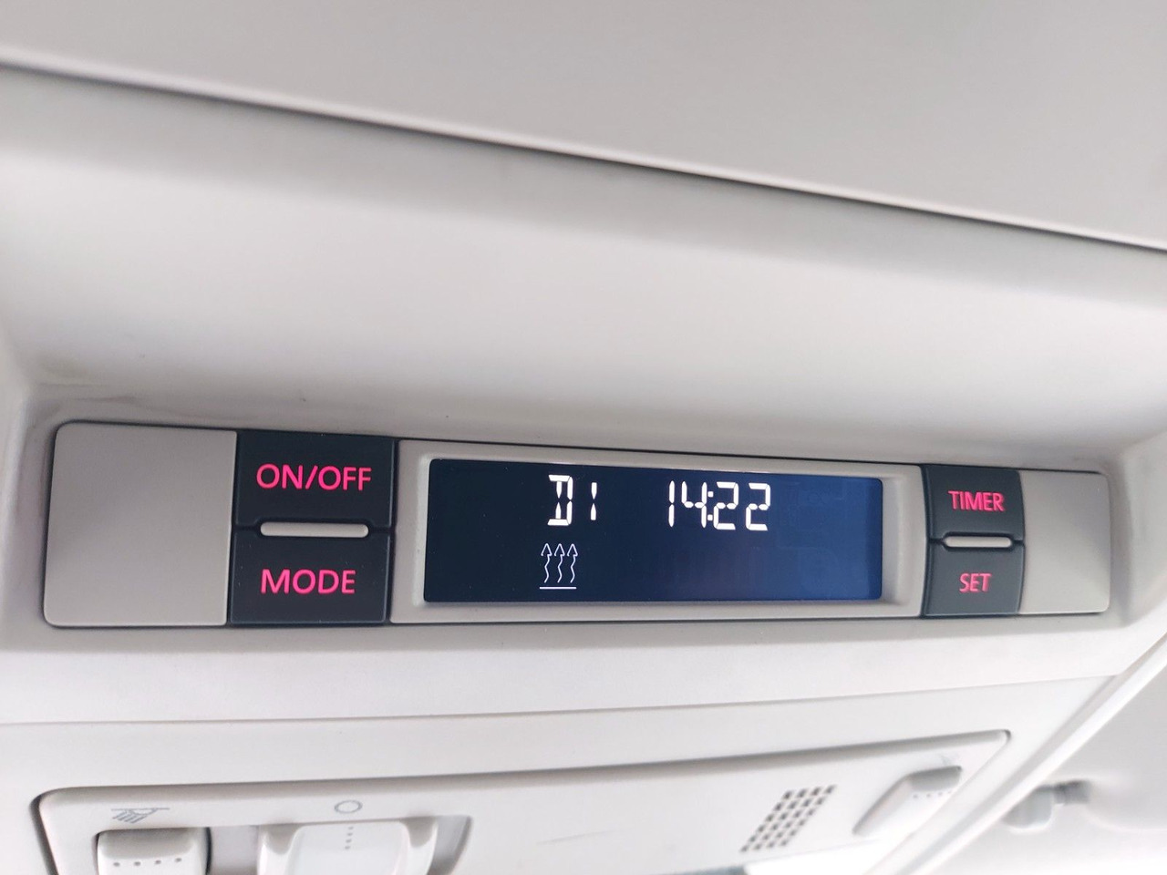 Volkswagen T5 Transporter Kasten Kombi Lang Klima Standheiz - Пассажирский фургон: фото 3 Volkswagen T5 Transporter Kasten Kombi Lang Klima Standheiz - Пассажирский фургон: фото 3