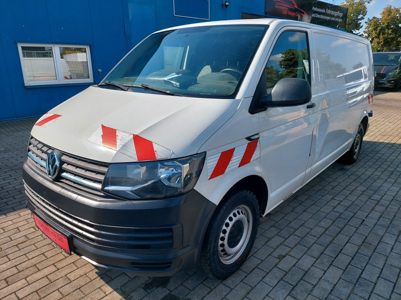 Volkswagen T6 Transporter Kasten Kombi lang Motorschaden - Пассажирский фургон: фото 4 Volkswagen T6 Transporter Kasten Kombi lang Motorschaden - Пассажирский фургон: фото 4